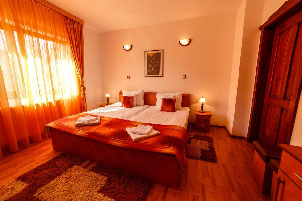 Bed and Breakfast Pensiunea Eva Sovata Exterior foto