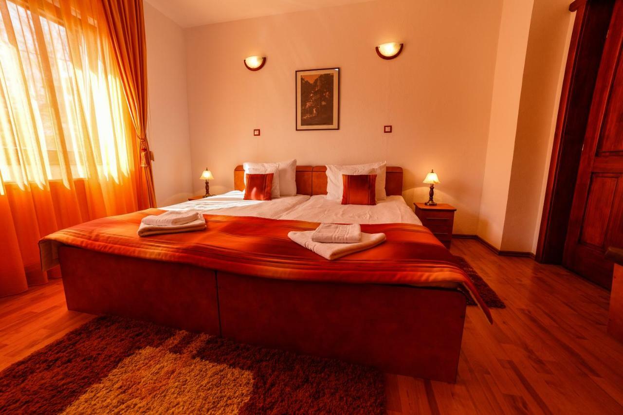 Bed and Breakfast Pensiunea Eva Sovata Exterior foto