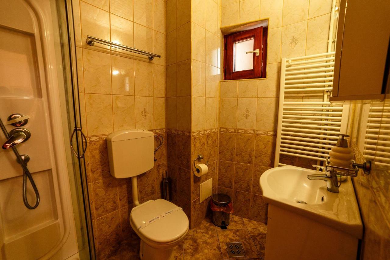 Bed and Breakfast Pensiunea Eva Sovata Exterior foto