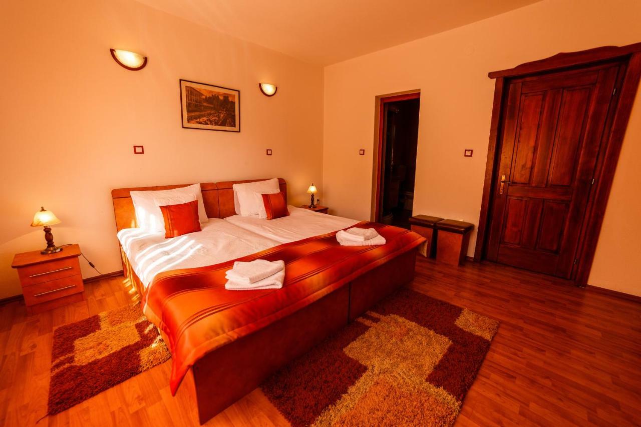 Bed and Breakfast Pensiunea Eva Sovata Exterior foto