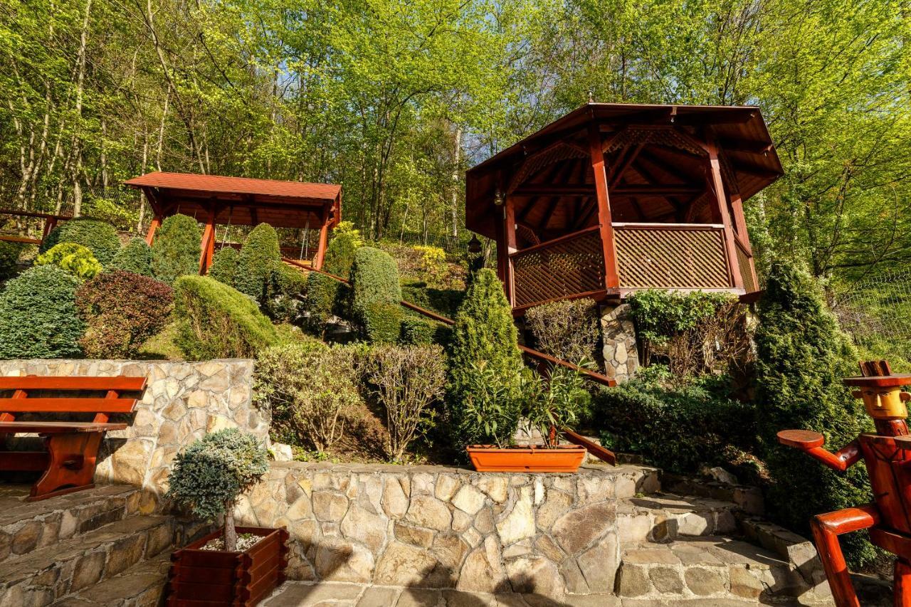 Bed and Breakfast Pensiunea Eva Sovata Exterior foto
