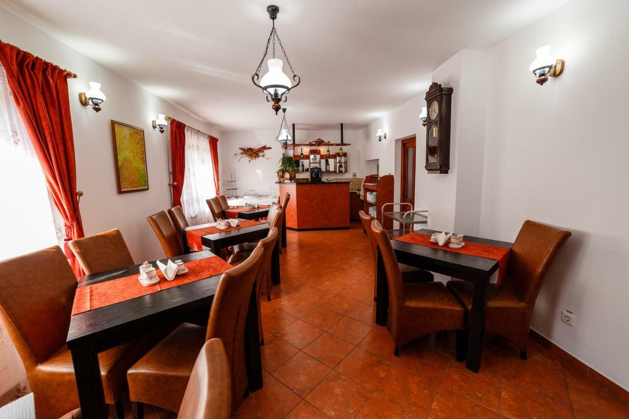 Bed and Breakfast Pensiunea Eva Sovata Exterior foto