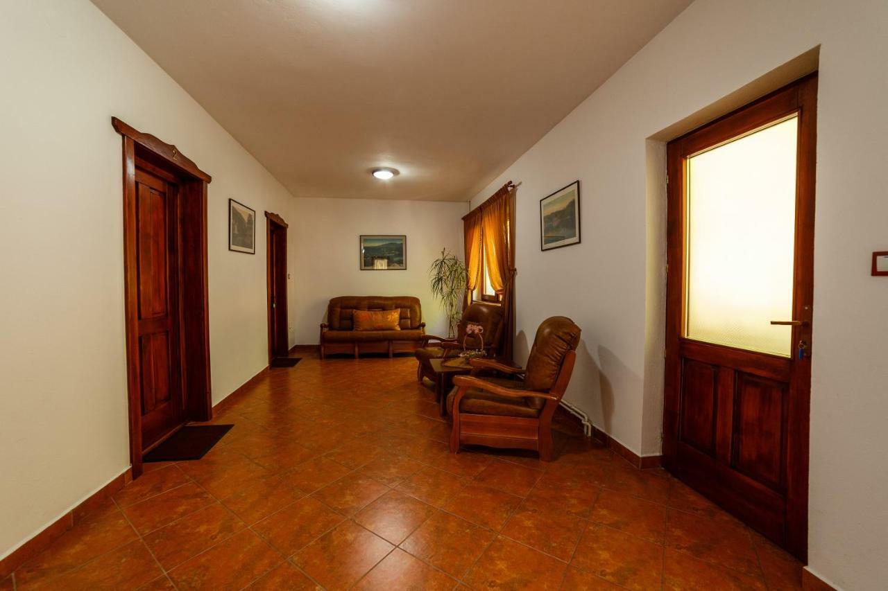 Bed and Breakfast Pensiunea Eva Sovata Exterior foto