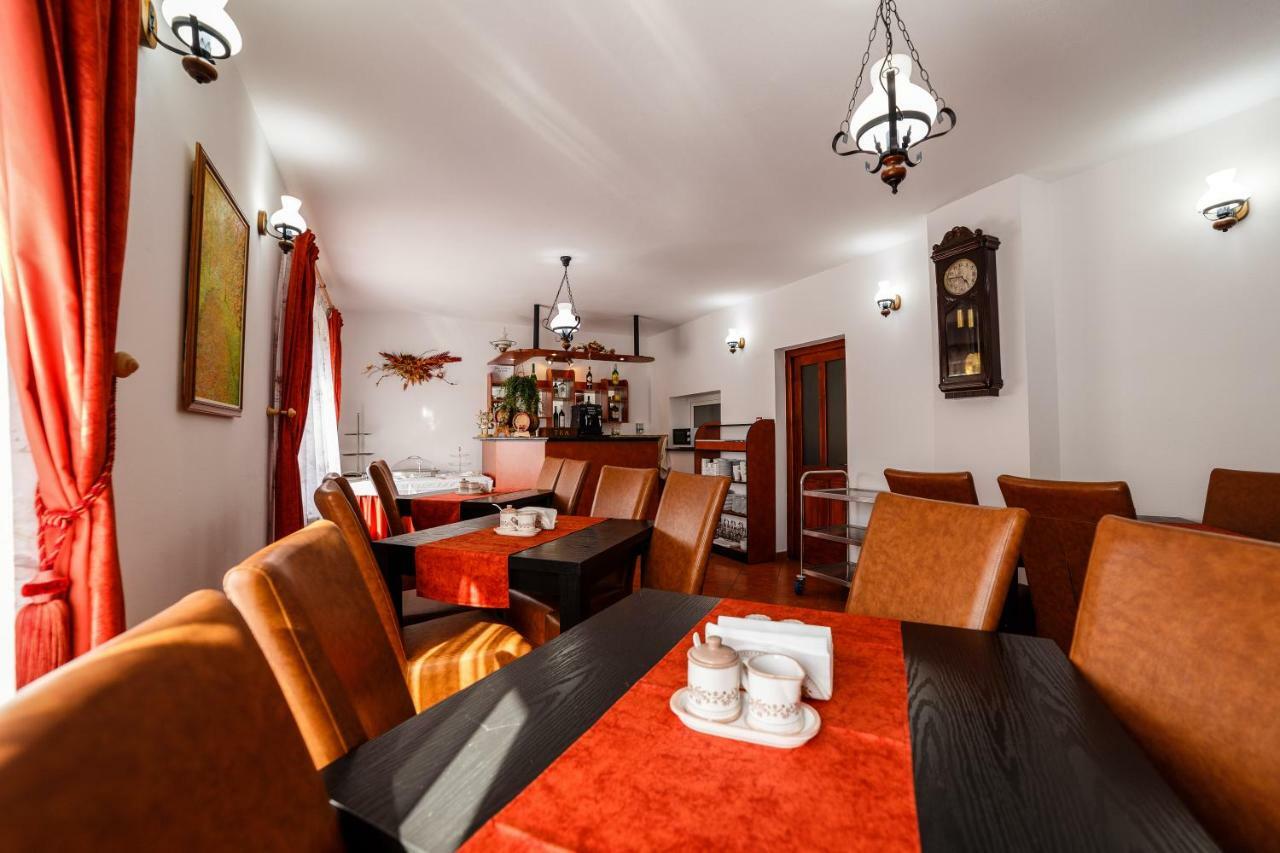 Bed and Breakfast Pensiunea Eva Sovata Exterior foto