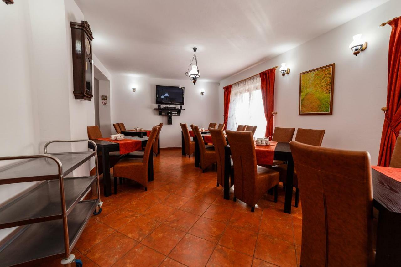 Bed and Breakfast Pensiunea Eva Sovata Exterior foto
