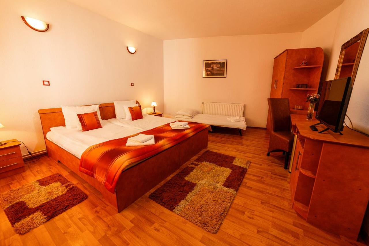 Bed and Breakfast Pensiunea Eva Sovata Exterior foto